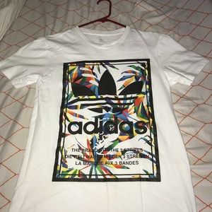 🦖ADIDAS SHIRT🦖